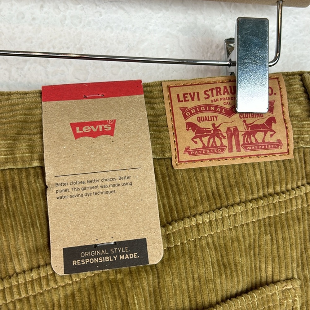 NWT Levi’s tan cord straight pants 32 x 30 - Picture 4 of 8